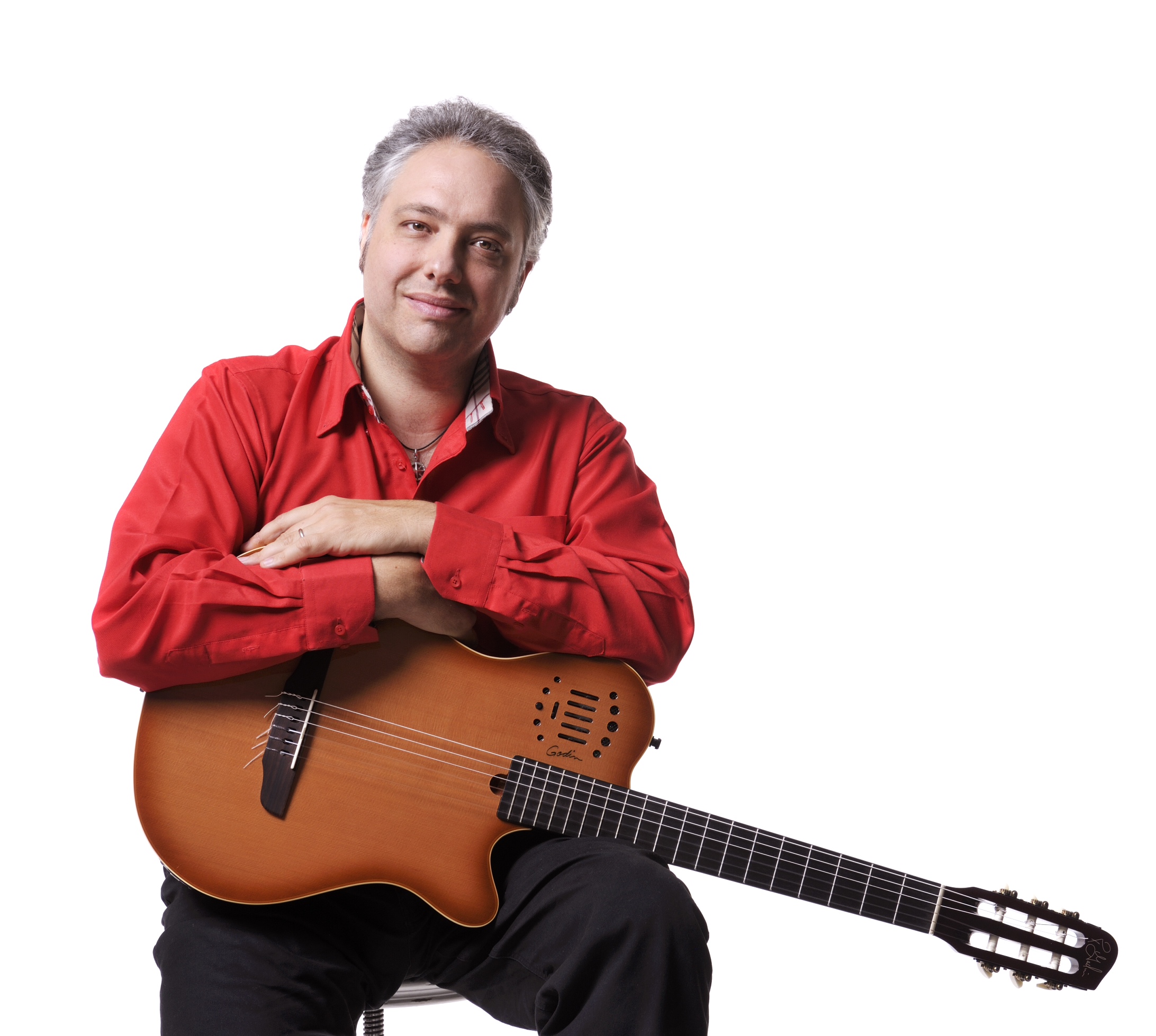 Francesco Buzzurro con la chitarra