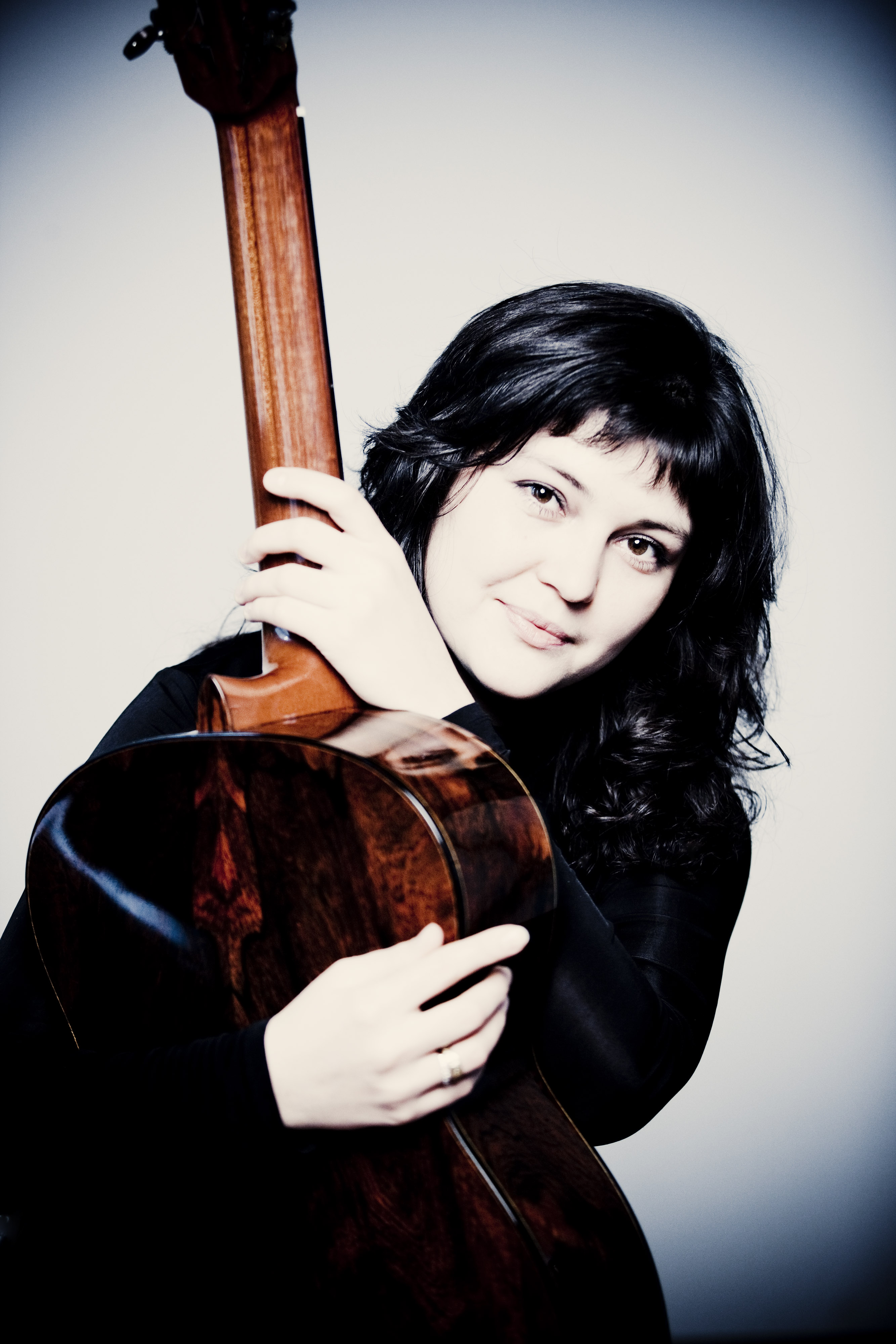 Irina Kulikova con la sua chitarra